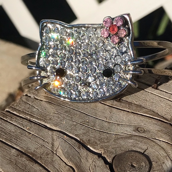 Hello Kitty Bling Bangle - Picture 3 of 5